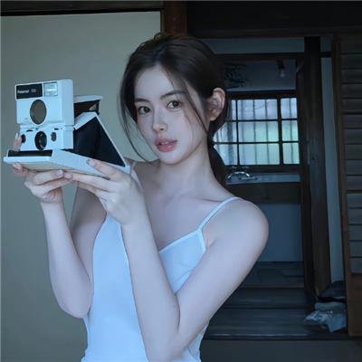 无法触碰的她